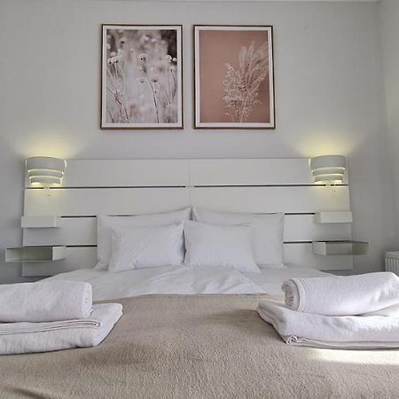 Lugas Apartman Miskolctapolca 2 Haloszoba Dezsa Es Jakuzzi Koezel A Barlangfuerdohoez Esterno foto