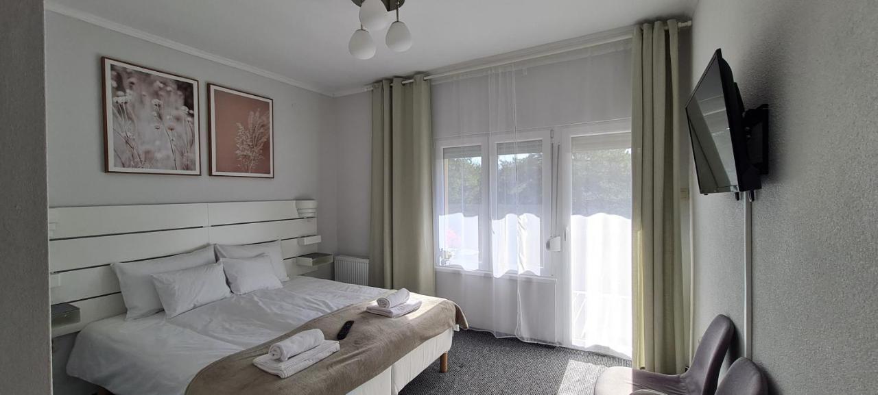 Lugas Apartman Miskolctapolca 2 Haloszoba Dezsa Es Jakuzzi Koezel A Barlangfuerdohoez Esterno foto