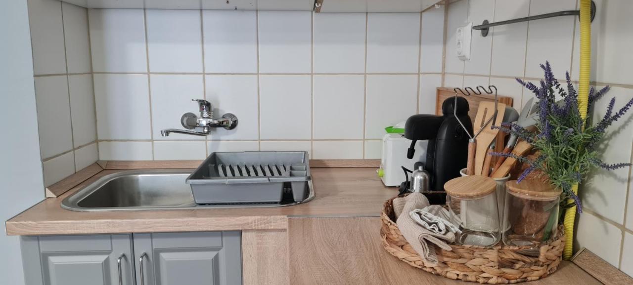 Lugas Apartman Miskolctapolca 2 Haloszoba Dezsa Es Jakuzzi Koezel A Barlangfuerdohoez Esterno foto
