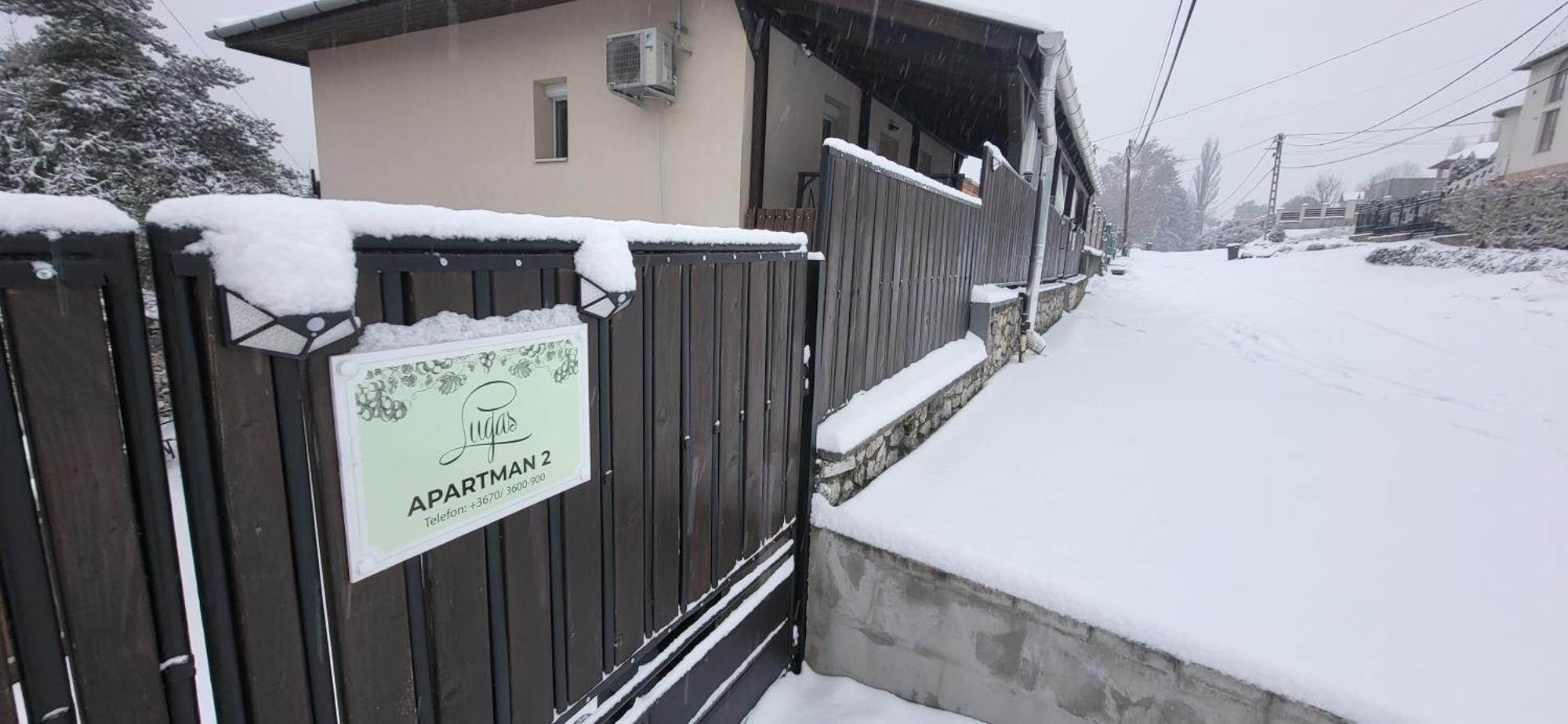 Lugas Apartman Miskolctapolca 2 Haloszoba Dezsa Es Jakuzzi Koezel A Barlangfuerdohoez Esterno foto